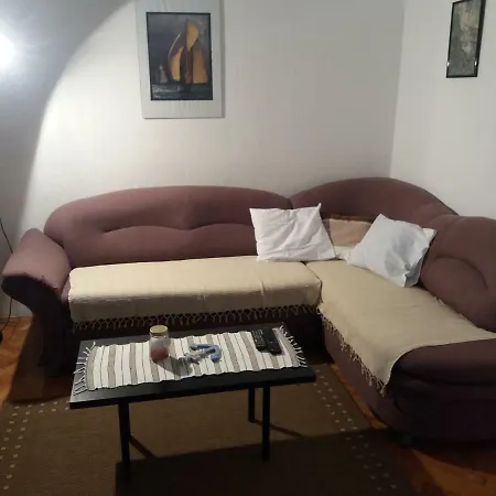 Nona Apartment Povljana